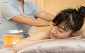 Luxury Meets Wellness The Benefits of Aroma Oil Massage at Preme Spa