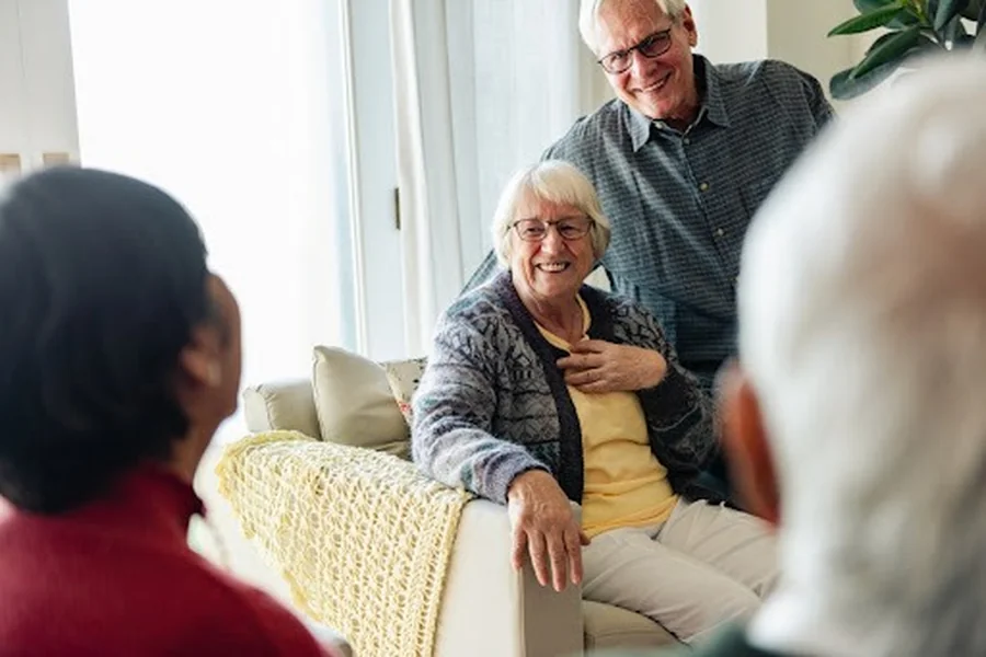 Ways Families Can Stay Connected With Elderly Loved Ones